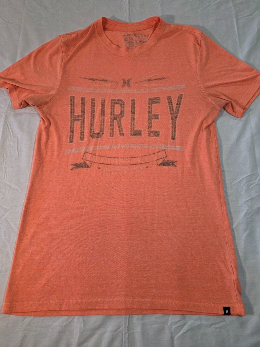 Hurley T-Shirt Men's Medium Orange with Logo Summer Surf Beach